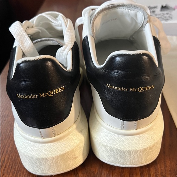 Alexander McQueen | Size 35 (5) White and Black Leather Sneakers - Picture 7 of 16